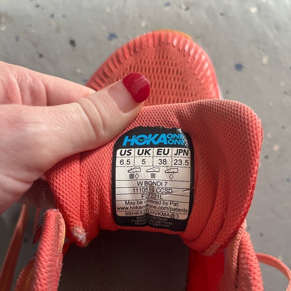 HOKA ONE ONE Bondi 7 Womens Shoes - Picture 13 of 13